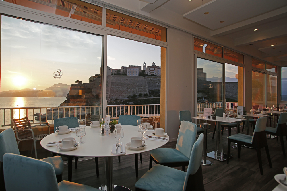 Restaurant panoramique de l'Hôtel : ouvert à tous !