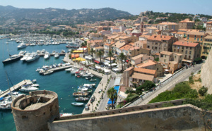 Calvi en Corse : sa plage, sa citadelle... une ville à découvrir